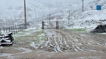Siirt'te Kar Yağışı Yüksek Kesimleri Beyaza Bürüdü