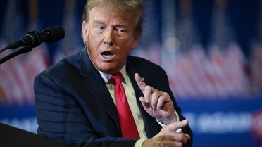 Trump: ABD donanması Hürmüz Boğazı'nda tüm gemilere blokaj sürecine başlayacak