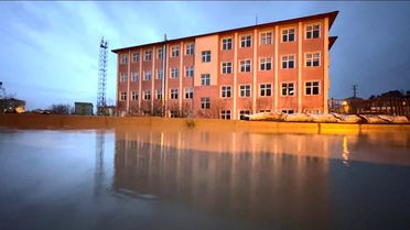 Yüksekova'da Sağanak Okulu Su Bastı