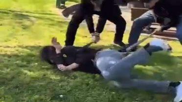 16 yaşındaki çocuk demir sopalarla darbedildi