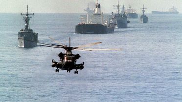 Abluka öncesi Hürmüz'de trafik durdu! Uzmanlardan petrol için 150 dolar uyarısı