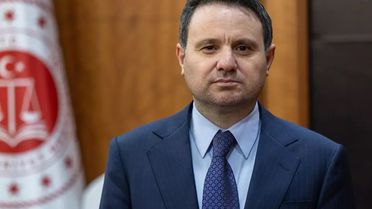 Gürlek'ten net mesaj: FETÖ ile mücadele milli meseledir