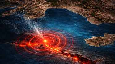 Antalya Demre'de korkutan deprem