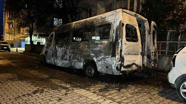 Avcılar'da Servis Aracı Yandı