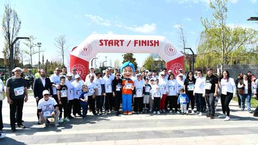 Balıkesir'de adımlar otizm farkındalığı için atıldı