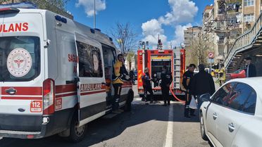 Diyarbakır'da Apartmanda Yangın