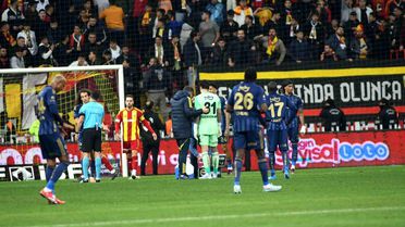 Fenerbahçe'de Yabancı Madde Atan Şahıs Tespit Edildi