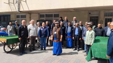 Şarköy'de seyyar satıcılardan belediye önünde açıklama