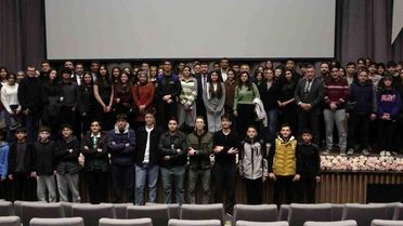 Türkiye'nin ikinci Milli Astronotu Tuva Cihangir Atasever Isparta'da öğrencilerle buluştu