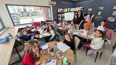 Ayvalık Belediyesi'nin resim atölyelerine yoğun ilgi