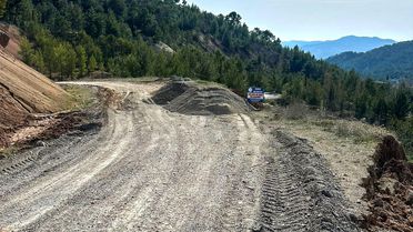 Çameli Belediyesinden aralıksız yol çalışması