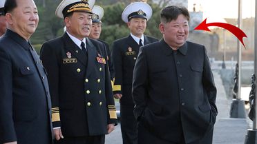 Gemiden atılan füze testini izleyen Kim'in keyifli anları dikkat çekti