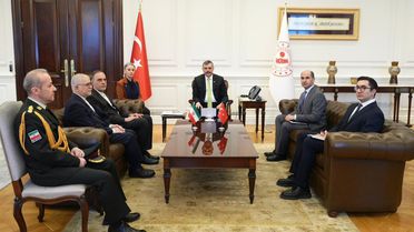 Türk ve İran Büyükelçisinden Görüşme