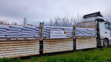 Iğdır'da Kaçak Gübre ve Sigara Operasyonları