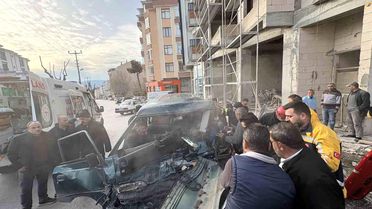 Kastamonu'da ekmek taşıyan fırın araçları çarpıştı: 3 yaralı
