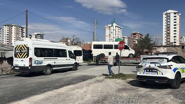 Kayseri'de Minibüs Kazası: 8 Yaralı