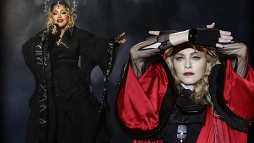 Madonna’dan gizemli adım! Hayranları alarma geçti