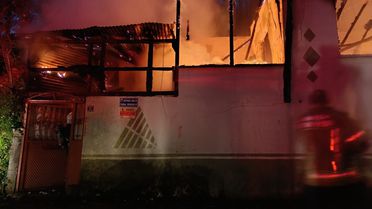 İnegöl'de Yangın: Ev Kullanılamaz Hale Geldi