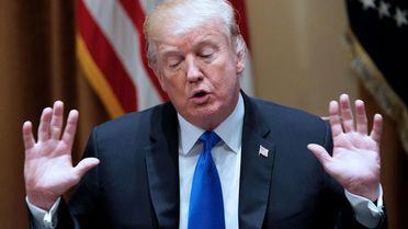 Trump, kendisinin Hazreti İsa gibi tasvir edildiği görseli sildi