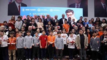 Ümraniye'de Akıl ve Zeka Oyunları Festivali: 257 öğrenci kıyasıya yarıştı