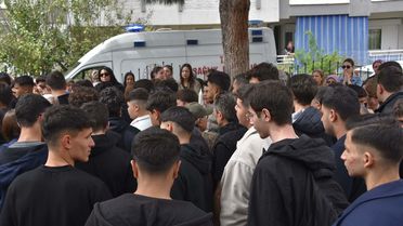 17 Yaşındaki Lise Öğrencisi Sude Gelen'in Cenazesi