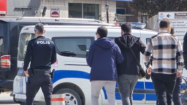 Yalova'da Fotoğraf Çekme İddiası Kavga Çıkardı