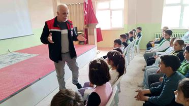 Adilcevaz'da Öğrencilere Gıda Güvenliği Eğitimi