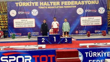 Osman Oğur'a T&uuml;rkiye Şampiyonu Tebriği