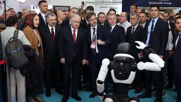 Bakan Güler Verimlilik Fuarı'nı Ziyaret Etti