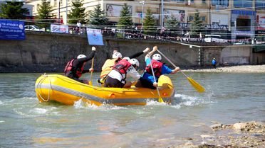 Bayburt'ta Rafting Şampiyonası Başladı