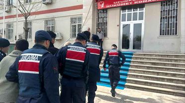 Edirne'de Göçmen Kaçakçıları Tutuklandı