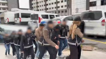 Kapalıçarşı'da 3 Milyon Dolar Değerinde Kaçak Pırlanta Operasyonu