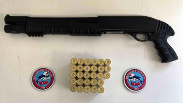 İstanbul'da Takside Ruhsatsız Silah Ele Geçirildi