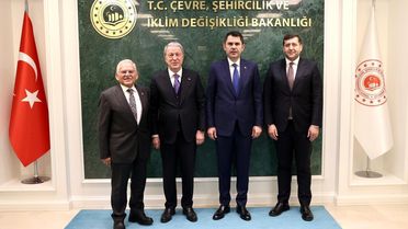 Başkan Büyükkılıç, Bakan Kurum ile projeleri paylaştı