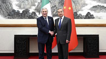 Çin, Ortadoğu için ABD-İran Müzakerelerini Destekliyor