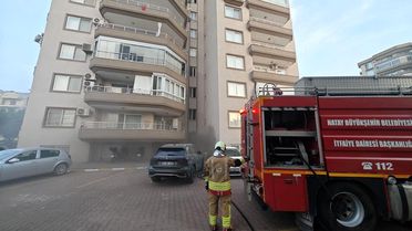 İskenderun'da Bodrum Yangını Kontrol Altında