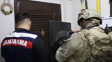 Mersin'de Yasadışı Bahis Operasyonu: 25 Kişi Tutuklandı