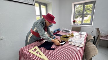 73 Yaşındaki Ayşe Öğretmen Kursa Katıldı