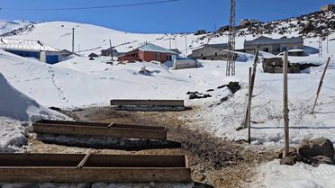 Adilcevaz'da Bahar Yerine Kış