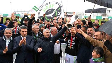 12 Bingölspor kupayı evinde kaldırıldı
