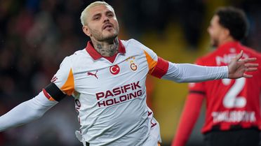 Eleştiriler ona fark etmiyor! Mauro Icardi tarihe geçti
