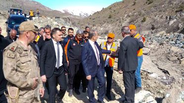 Hakkari-Van Yolunda Heyelan Riski