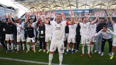 Altay Kümede Kaldı, Afyonspor Düştü