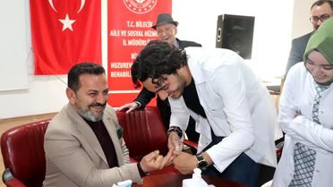 Tıp Öğrencilerinden Huzurevine Ziyaret