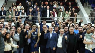 Çayırova Belediyesi sezonu şampiyon tamamladı