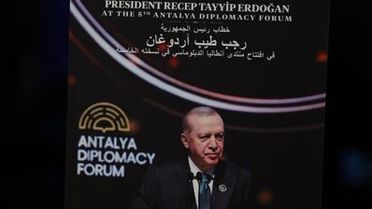 Cumhurbaşkanı Erdoğan'ın ADF konuşması 3 dilde kitaplaştırıldı