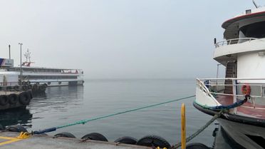İstanbul'da Yoğun Sis, Gemi Trafiği Askıya Alındı