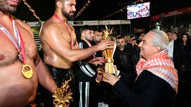 Kepez'in başpehlivanı Enes Doğan