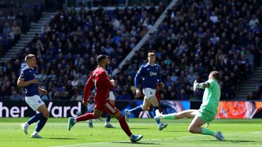 Liverpool, Everton'ı Son Dakikada Yendi