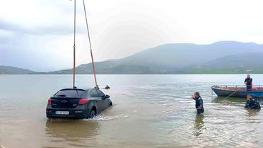 Siirt'te Feribottaki Araç Baraja Düştü
